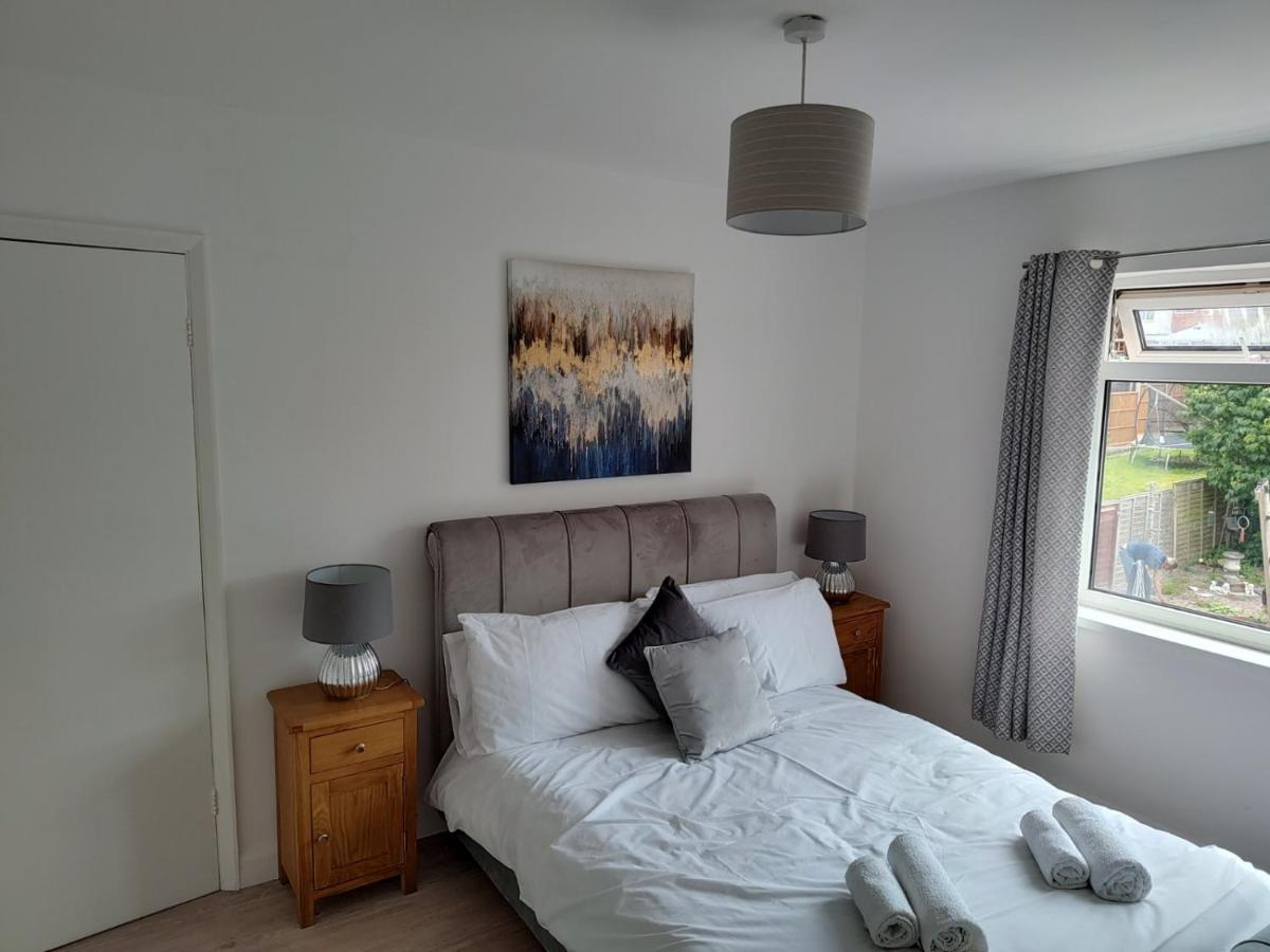 Wavertree Drive 3 Bed Contractor Home In Leicester Dış mekan fotoğraf